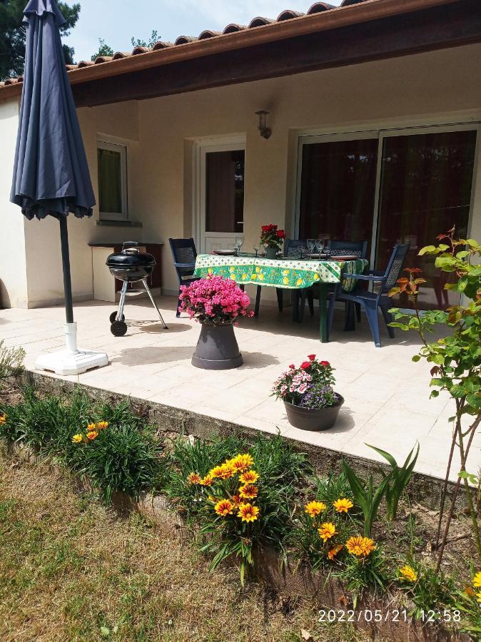 Maison Les Mathes Exterior foto